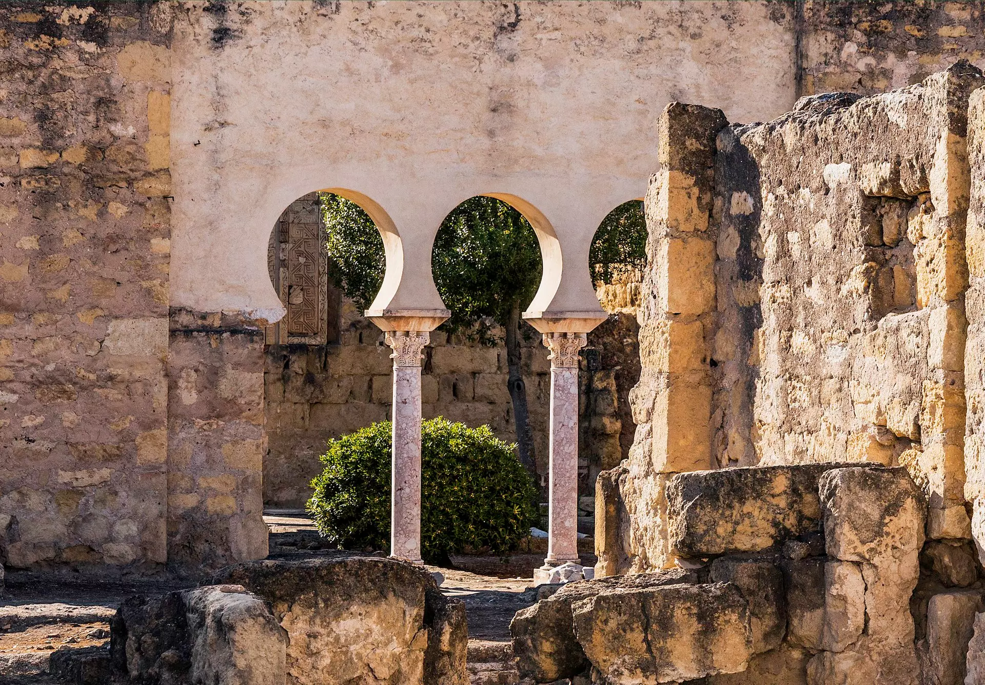 ✈ 8 Day Andalusian Escape- Flights, Car & Hotels Included from Worldee