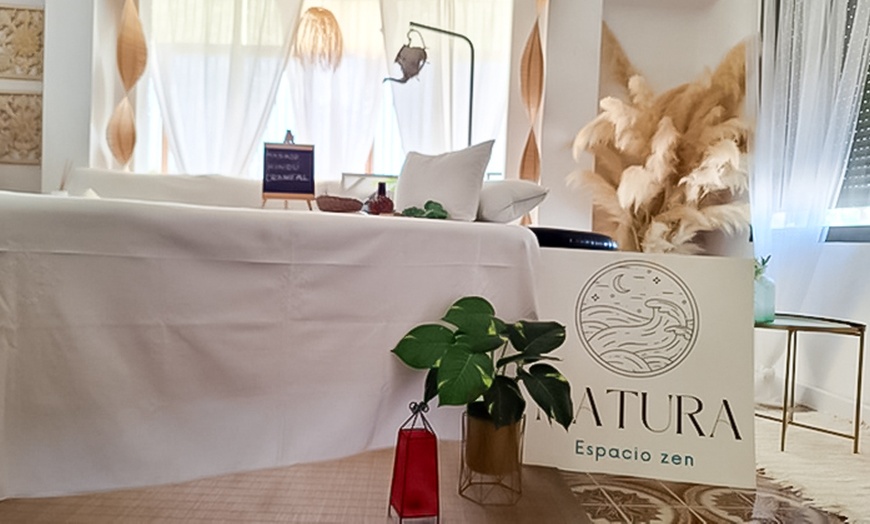 Image 9: Ritual en pareja con masaje, aceites esenciales, cava y macedonia 