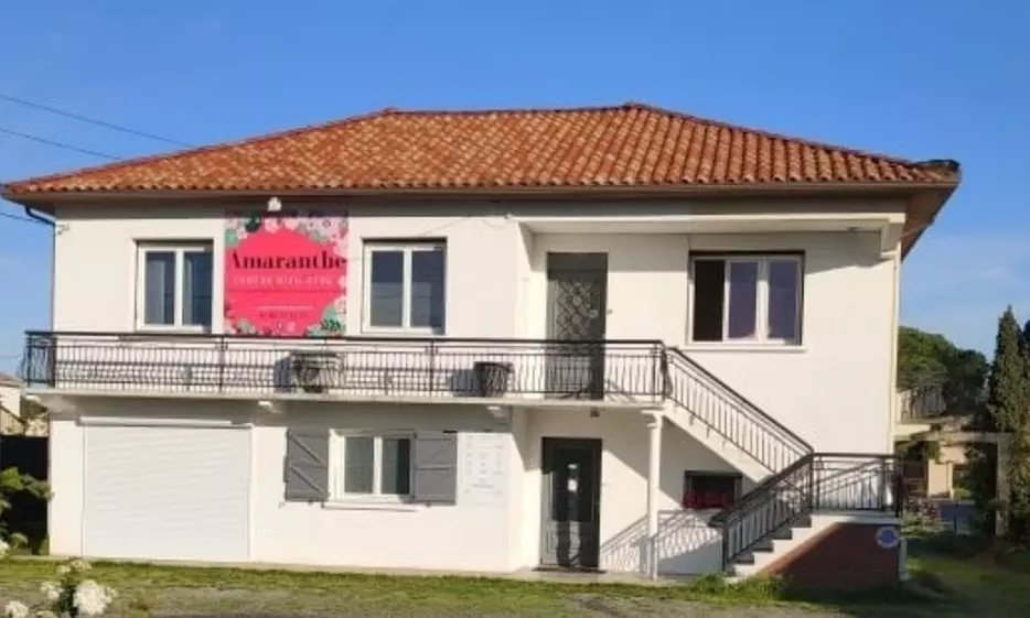 Massages KoÏ Evasion : relaxant ou Tuina d'1h ou Thaï Nuad Boran d'1h30 (jusqu'à 32% de remise) - Second Medium