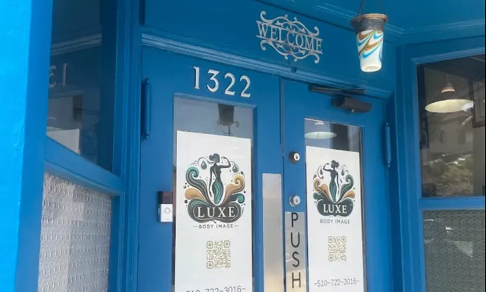 Revitalize with Red Light Session Consultation or 10 Minute Demo