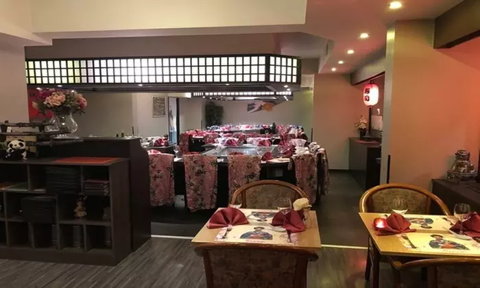 Misosoep + sushischotel voor twee