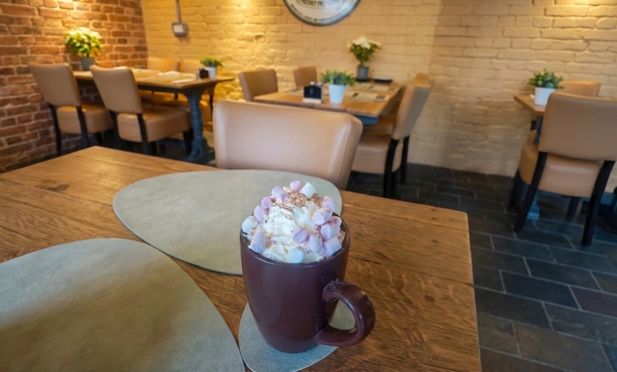 Image 3: Brunch with a Hot Drink for 1, 2 or 4