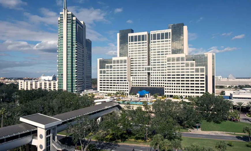 Image 8: Refreshing 50-Min Facial & Full-Day Access to Pool at Hyatt Regency