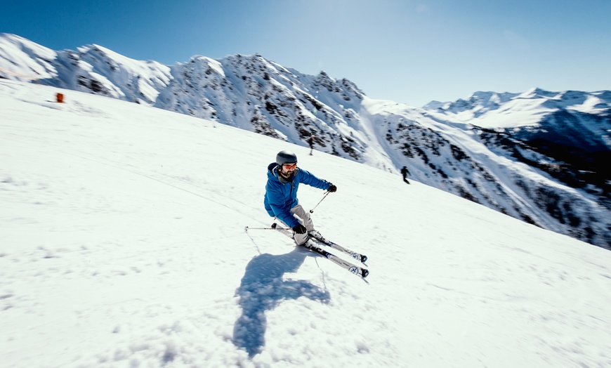 Image 12: Forfait de ski pour 1 ou 6 jours entre deux stations mythiques