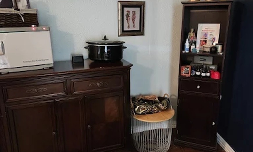 Image 3: 1 or 2 (60-/90-Min) Custom Combo Massage w/ Healing Stone Zone Therapy