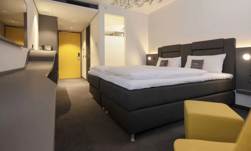 Image 9: Köln: 1-3 Nächte mit Frühstück & Michael Schumacher Collection