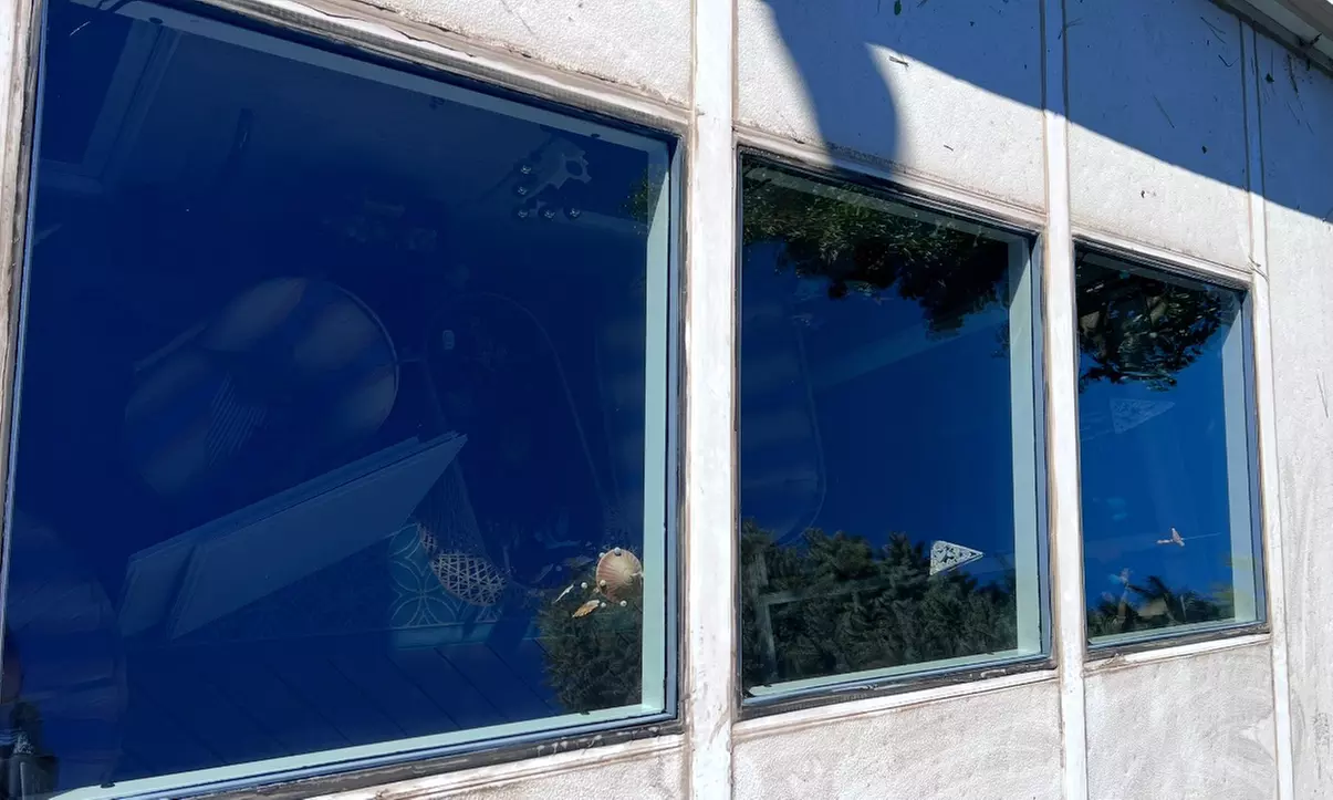 Low/High Exterior Window Cleaning, Deep Track cleaning