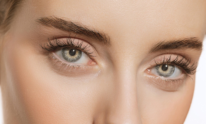 Image 2: Lifting y tinte de pestañas con opción a diseño de cejas para 1