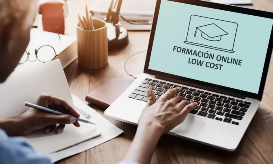 Image 1: Curso online de dietética y nutrición, de 130 horas, para 1 persona