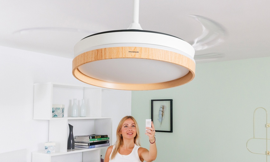 Image 7: InnovaGoods led-plafondventilator met 4 intrekbare bladen