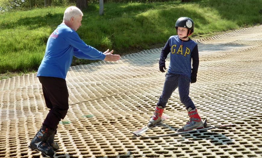 Image 3: One-Hour Ski Taster Lesson