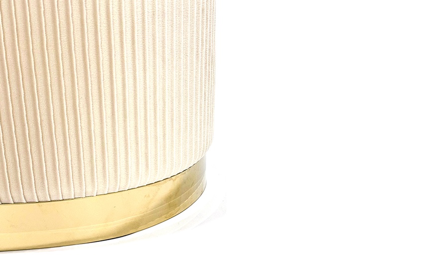 Image 6: Set di 3 pouf moderni in velluto