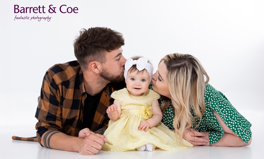 Image 11: Frame the joy! 1-Hour Baby Shoot + 8"x6" Print—Save up to 90% 