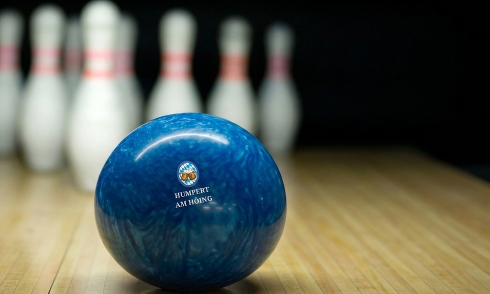 2 Std. Kegel-Spaß inkl. 1 Bier & 1 Riesen-Schweinshaxe für 4-24 Pers.