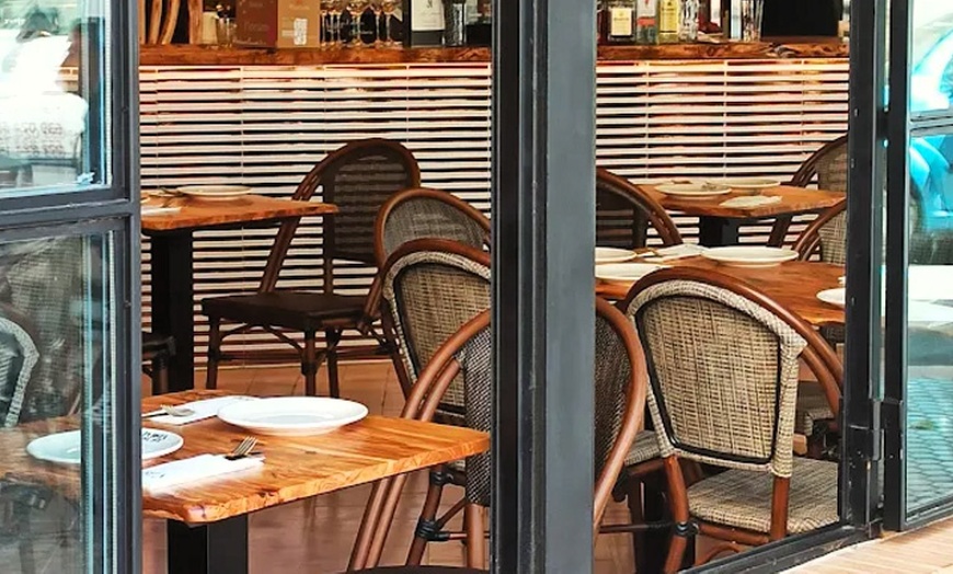 Image 8: Menú mediterráneo para 2 o 4 personas con arroz para compartir