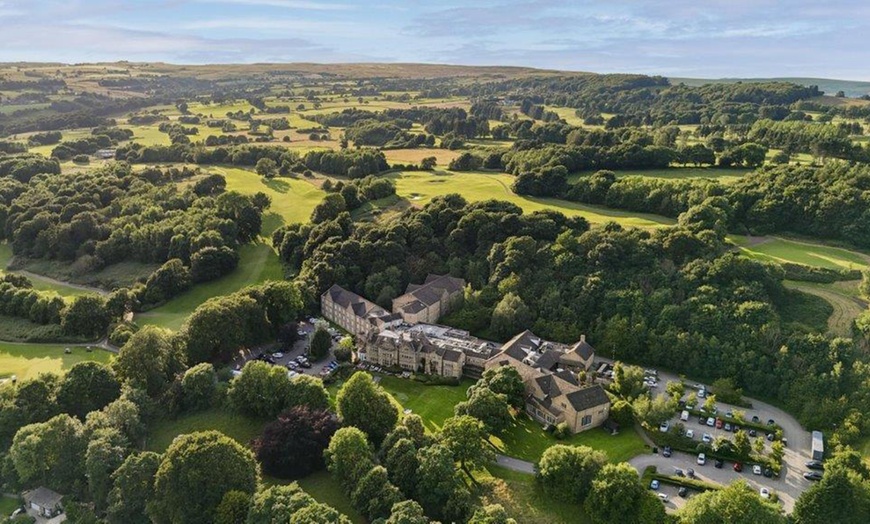 Image 27: West Yorkshire: 4* Standard Double or Twin Room with Breakfast & Wi-Fi