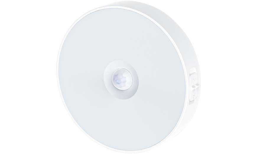 Image 4: Wireless Rechargeable Night Light with Motion Detection