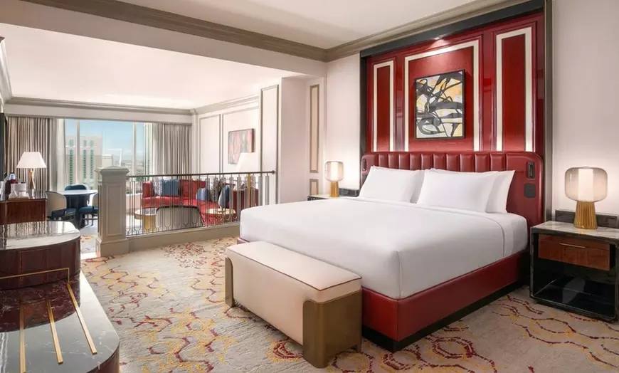 Luxury King Suite