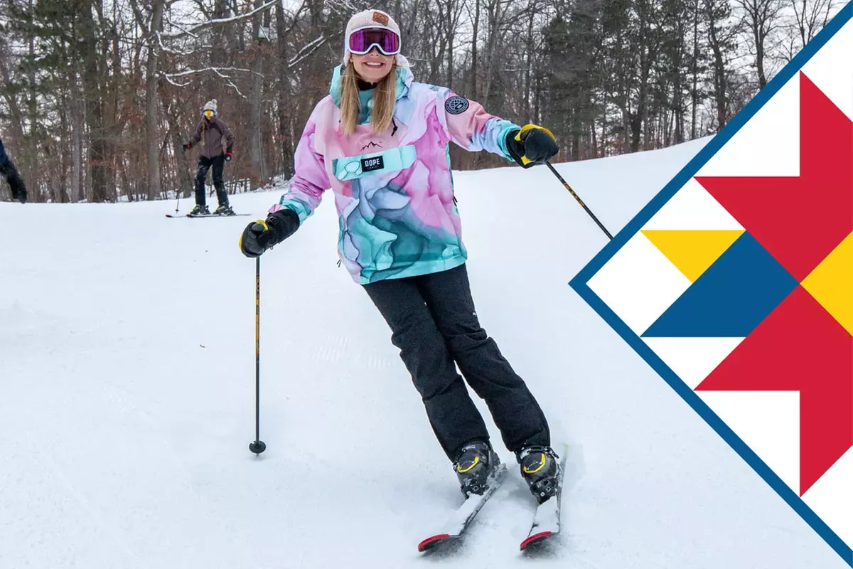 Guided 1-Hour Skiing / Snowboarding in Taylors Falls, Minnesota