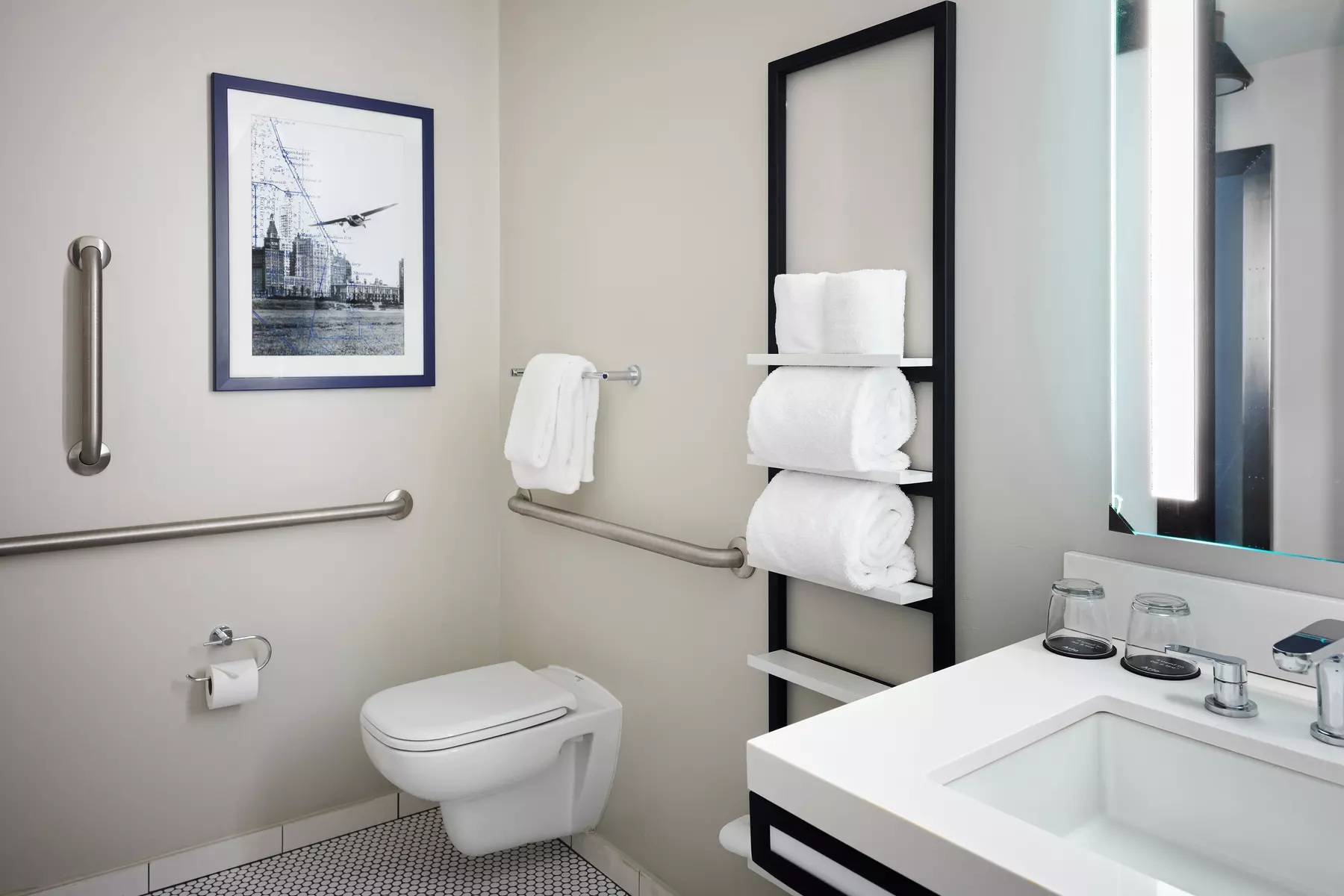 Member-Only Deal: 4-Star Hotel Near Millennium Park & Cultural Mile