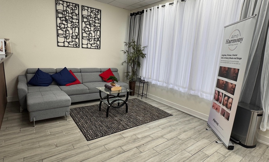 Image 3: ClearLift Laser: Reduce Wrinkles, Tighten Skin & Enhance Texture