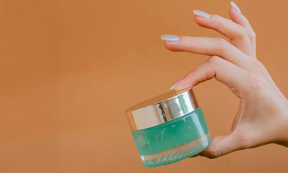 Radiante, sin agujas: 1 o 2 sesiones de mesoterapia facial virtual