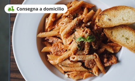 Menu alla carta con una o 2 portate più bibita da Bristol Concept Bar. Consegna a domicilio