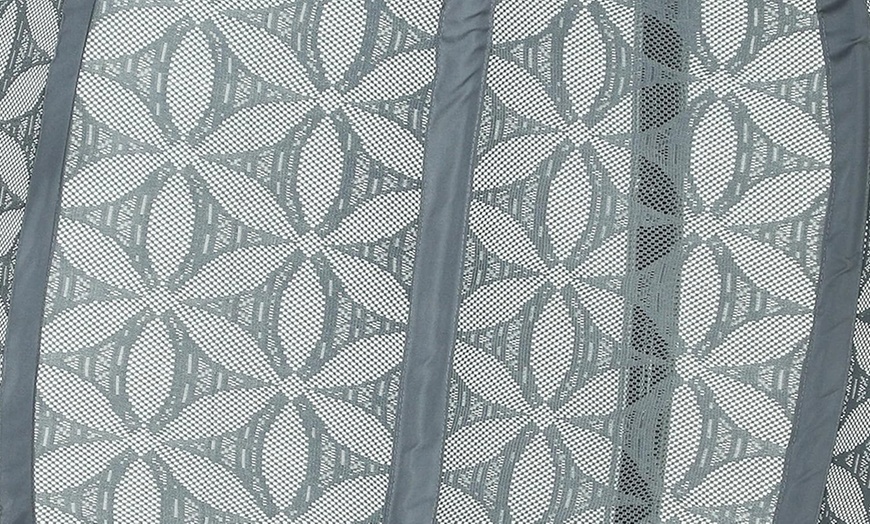 Image 4: Outsunny Outdoor Double Hanging Chair with Cushion