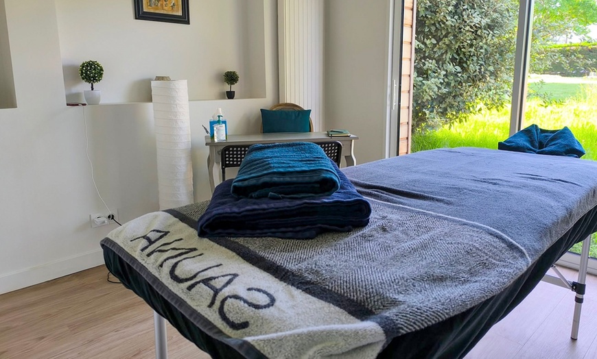 Image 2: Modelage au choix de 45 ou 60 min avec ZeN'athitude