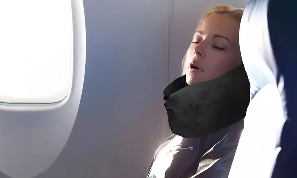 Cuscino da viaggio a forma di U