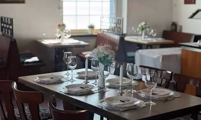 Schnitzel-Menü in 3 Gängen mit Suppe, Hauptgang und Nachtisch