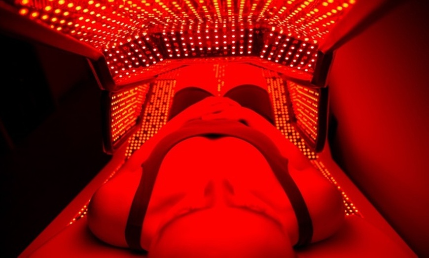 Image 5: Single Session Infrared Sauna, Slim360 Pod, Red Light, Aqua Pod & More