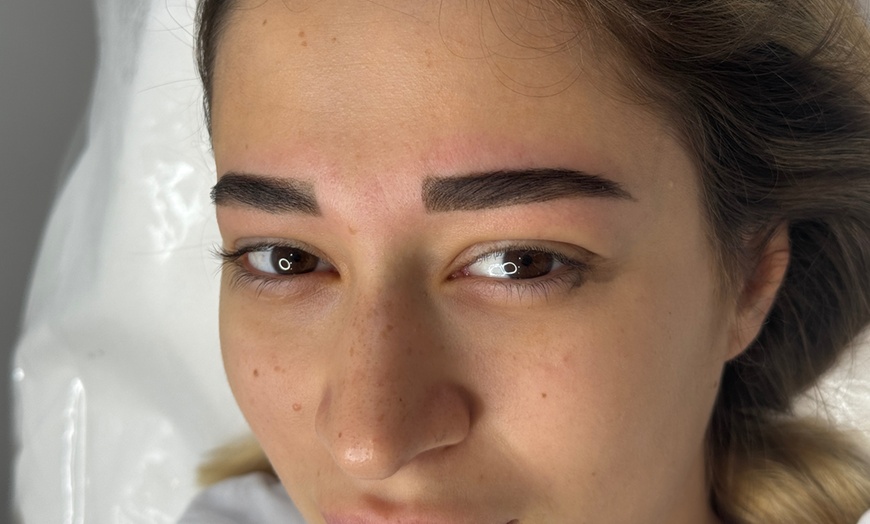 Image 5: Enhance your Eyes with One Eyelash Lift w/w/o Tinting Treatment 