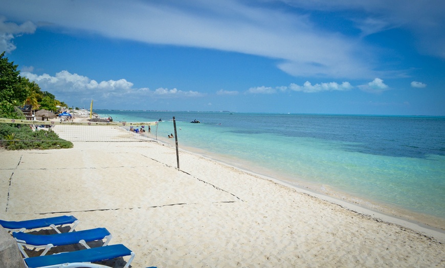 Image 13: ✈ 4-Night All-Incl. Cancún Vacation with Air