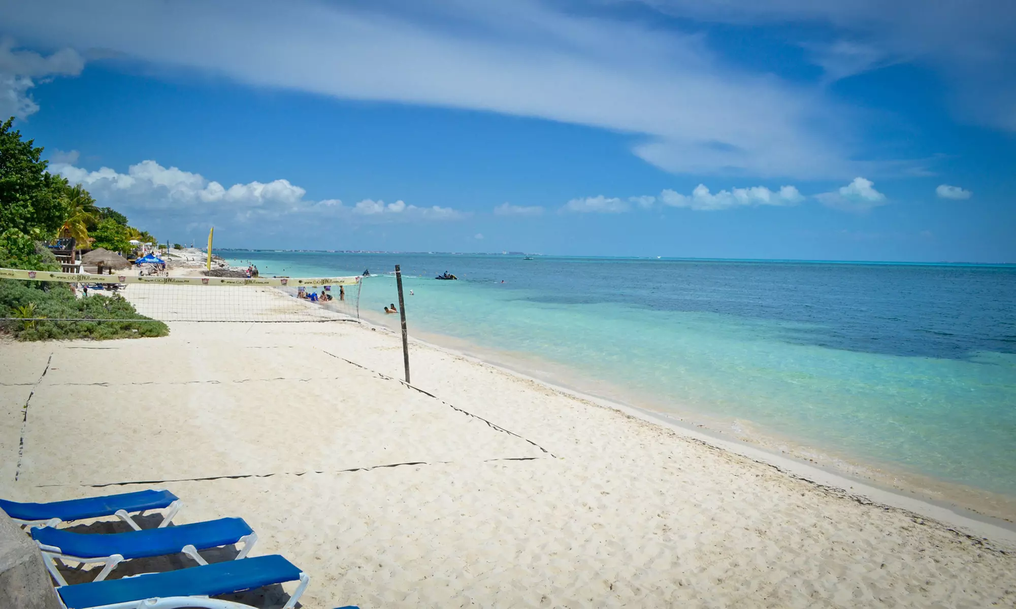 ✈ 4-Night All-Incl. Cancún Vacation with Air