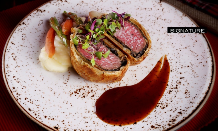 Image 1: Gordon Ramsay Pub & Grill Signature 3-Course Dinner + Wine at Caesars Palace - Up to 34% Off