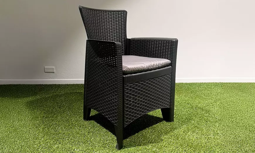 Image 4: Set tavolo e 2 poltrone con cuscini
