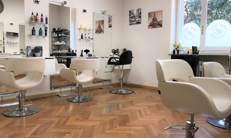 Taglio, colore e trattamento restoring da Tom Gio Parrucchiere, zona Piazza Tricolore (sconto fino a 64%)