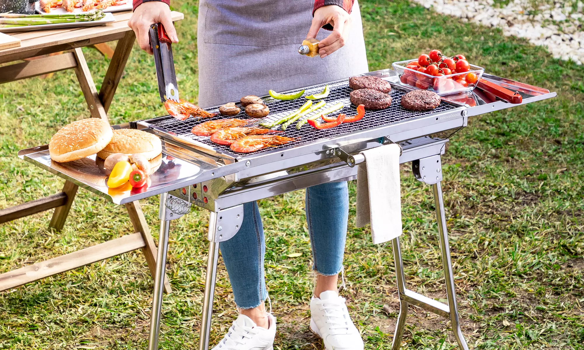 Barbecue de table pliable au charbon de bois InnovaGoods