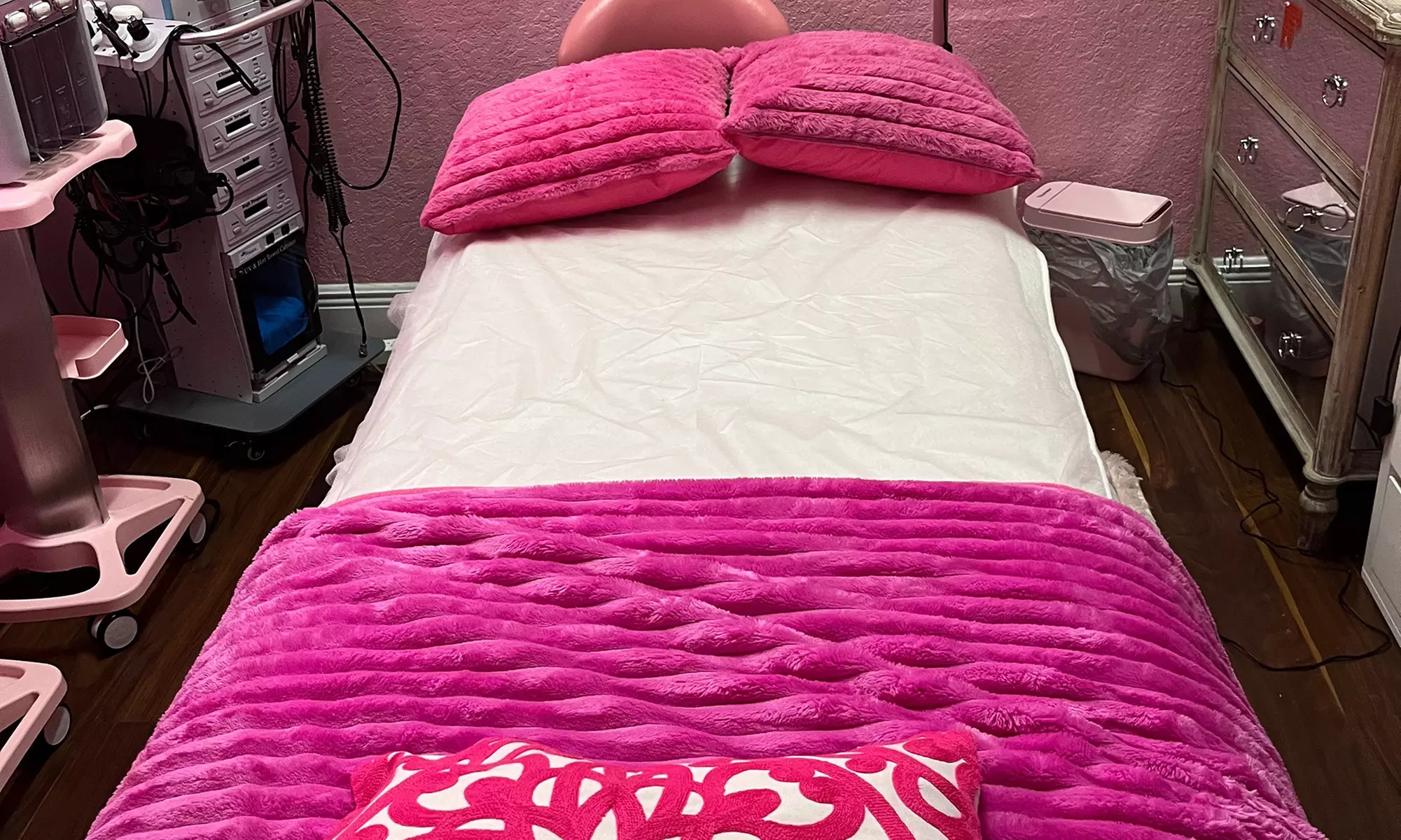 1, 3, or 5 Choice of Facial Packages or Microneedling Facial Session