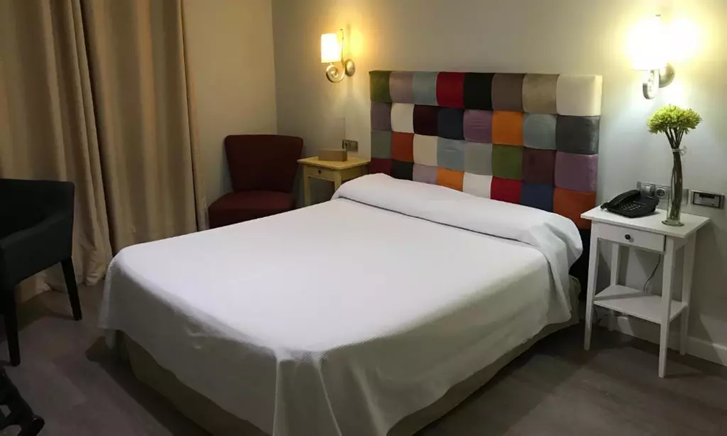 ✈ Seville: 2–4 Nights with Stay and Return Flights