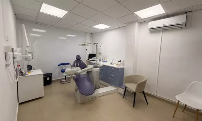 Higiene bucal con ultrasonidos y revisión y opción a empaste