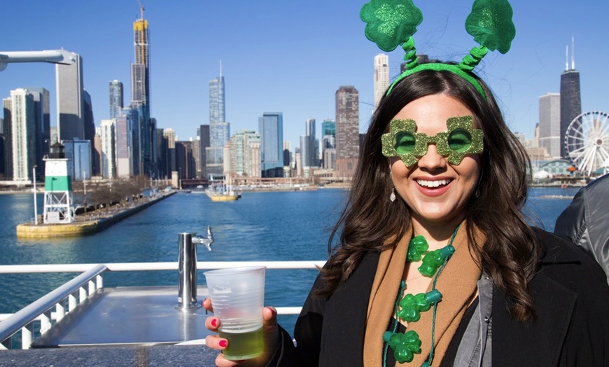 Image 6: St. Patrick's Weekend Cruise: Iconic Chicago Skyline Views