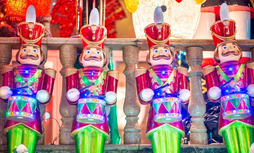 Image 6: 13% Off Dyker Heights Christmas Lights Bus Tour