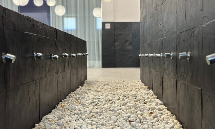 Image 6: Peeling facial con sauna, aguas termales y tratamientos faciales 