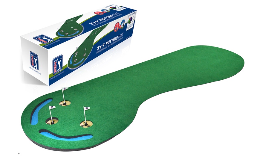 Image 3: PGA Tour Golf Putting Set