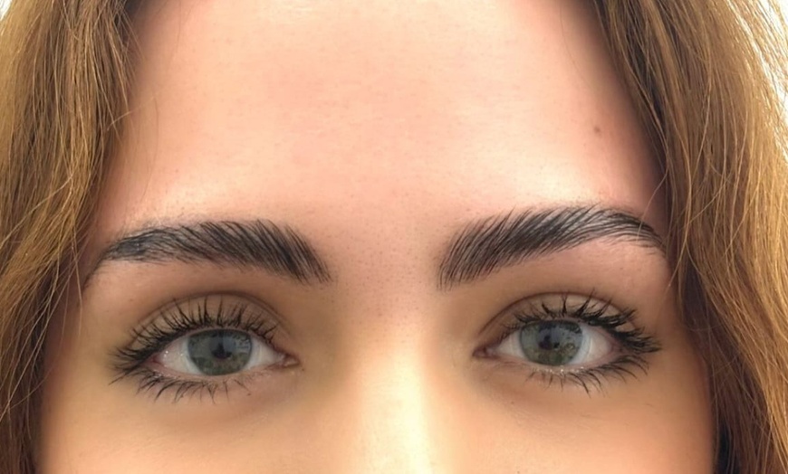 Image 3: Luce ojazos: lifting y tinte de pestañas con tinte y laminado de cejas