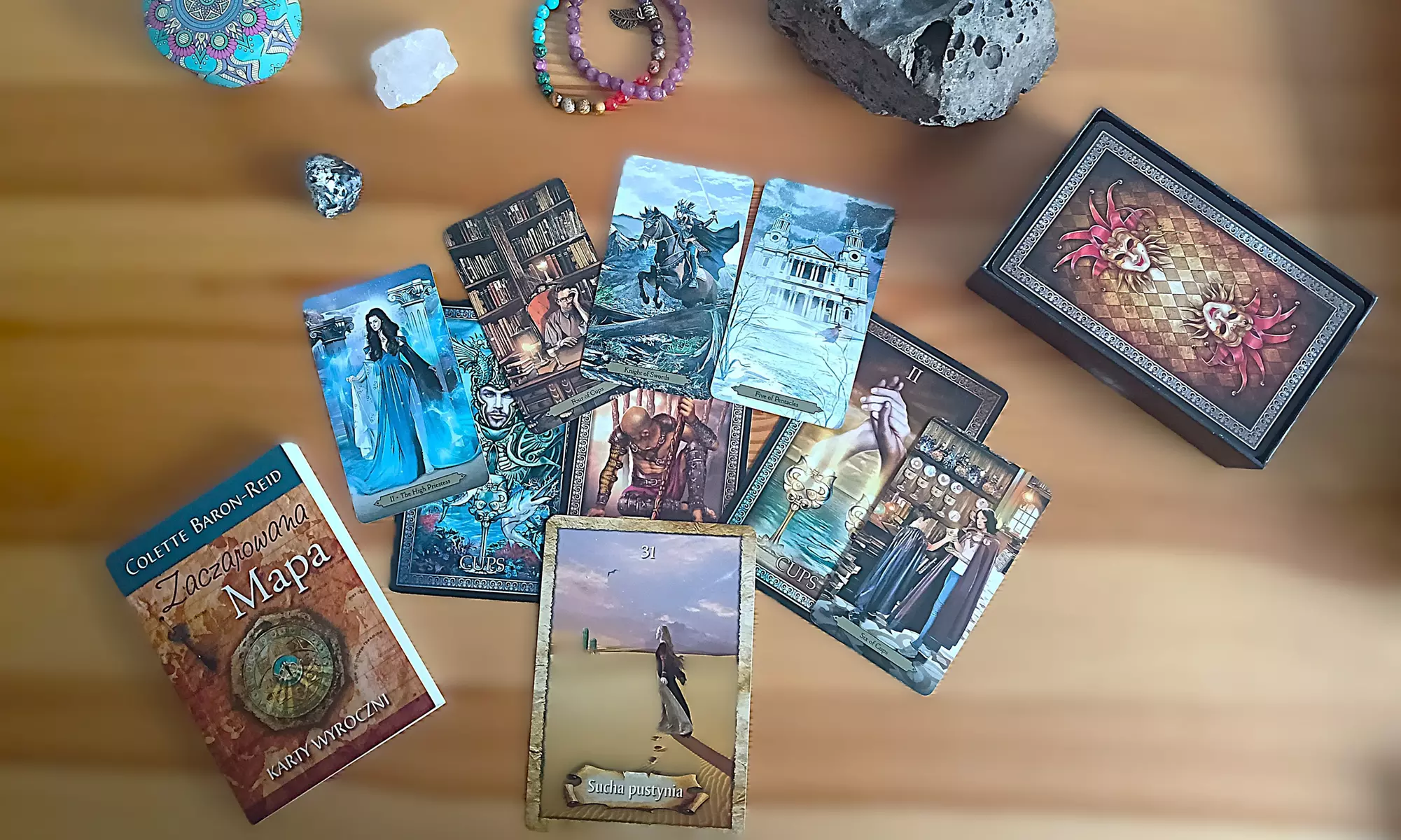 Poznaj tajemnice kart tarota: kurs tarota online z certyfikatem i odpowiedzią na jedno wybrane pytanie (do -42%) - Primary Image