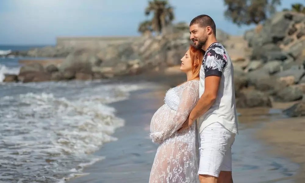 Sesión fotográfica Dulce espera con fotos editadas en alta resolución