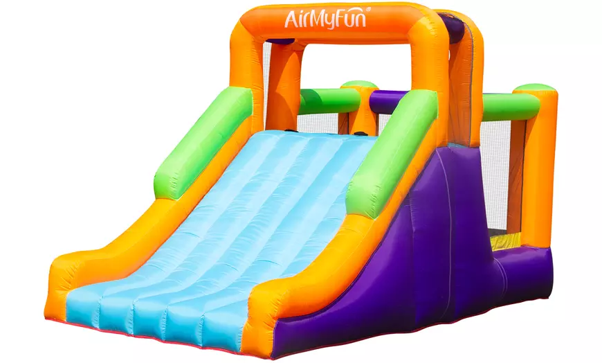 Image 2: Château gonflable Airmyfun pour enfant avec soufflerie permanente